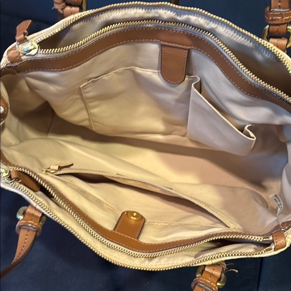 Coach Beige and Brown Signature Shoulder Bag - Picture 4 of 8